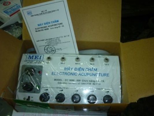 Máy điện châm Electronic acupuncture
